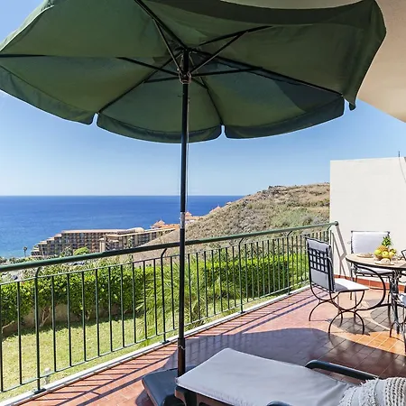 Reis Magos Ii By An Island Apartment *
