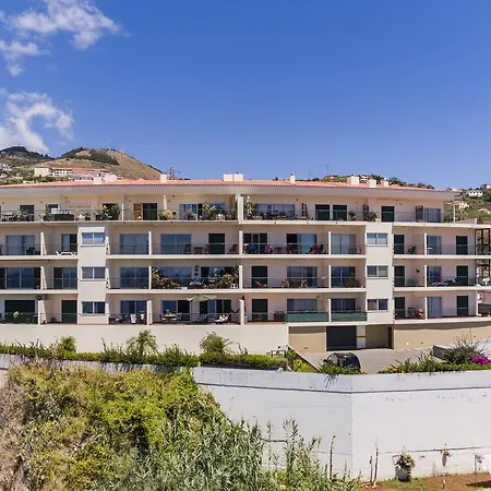 Reis Magos Ii By An Island *